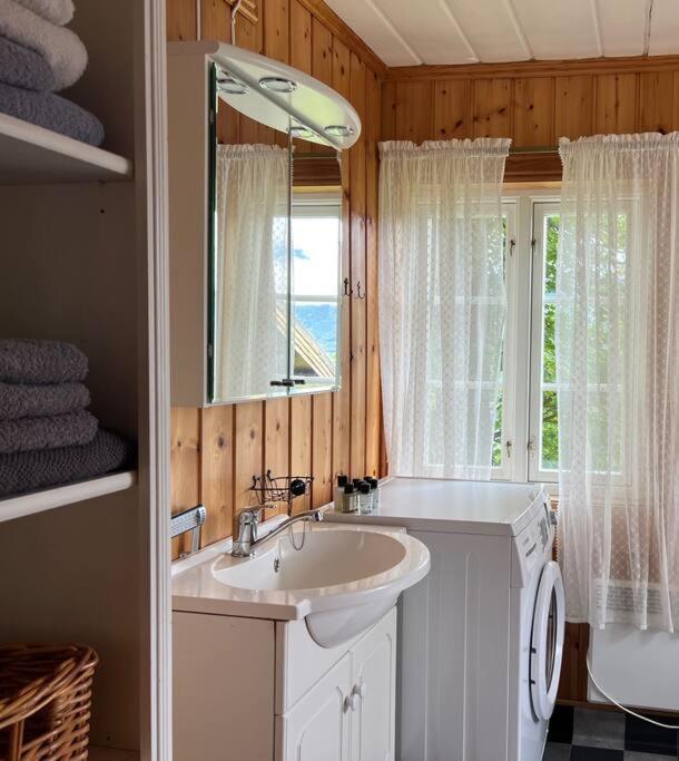 « Sofly Cottage », Le Charme Pur Noresund Exteriér fotografie
